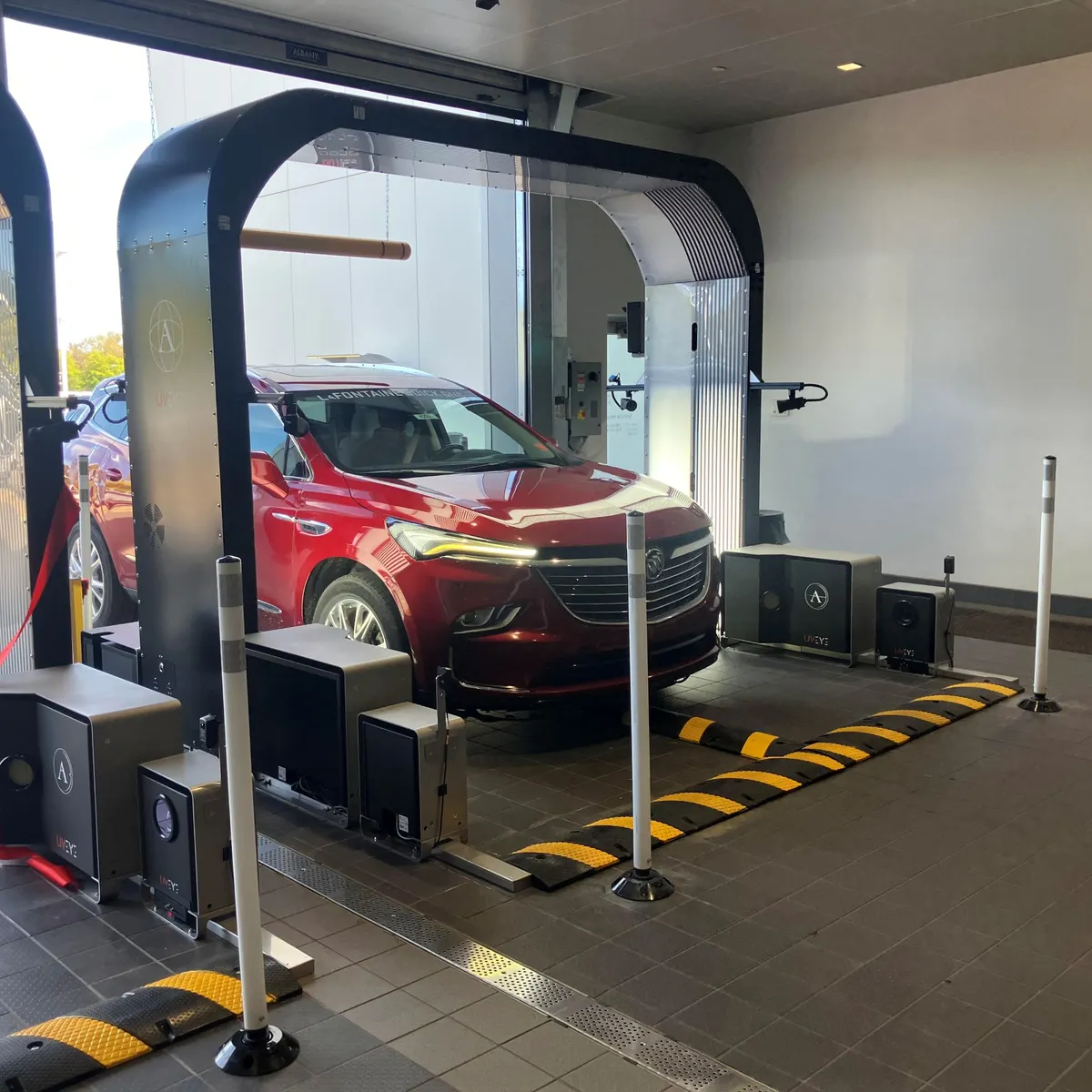 wardsauto.com - Steve Finlay - LaFontaine Auto Group goes all-in with high-tech inspection system