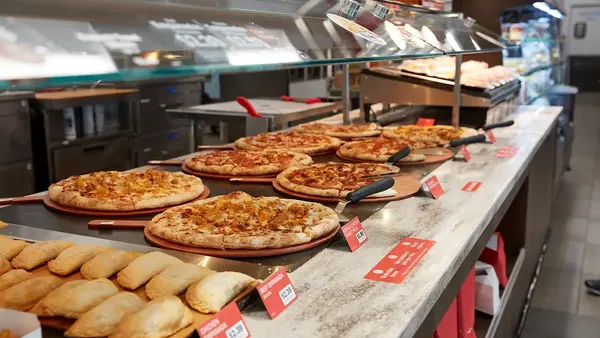racetrac pizza
