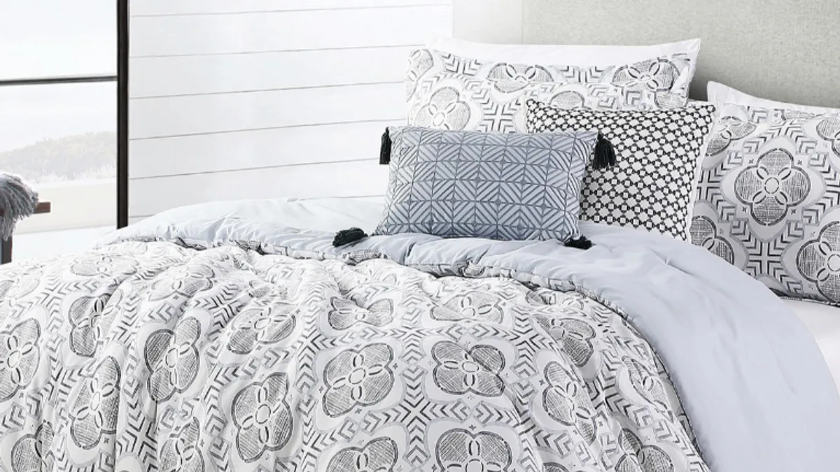 Anne Klein debuts home collection with Macy's.