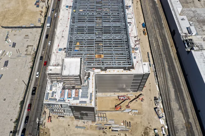 Construction backlog plummeted to lowest level since January