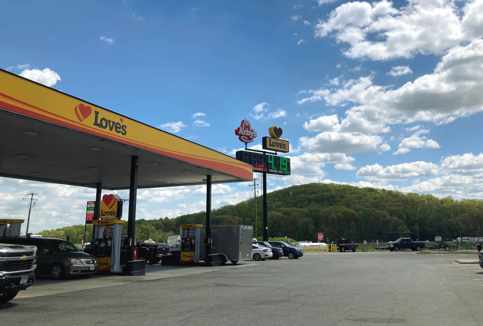 A photo of a remodeled Love&#x27;s Travel Stops &amp; Country Stores in Toms Brook, Virginia.