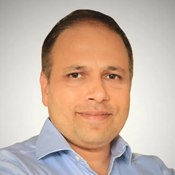 Headshot of Rajeev Kumar, chief revenue officer at SirionLabs