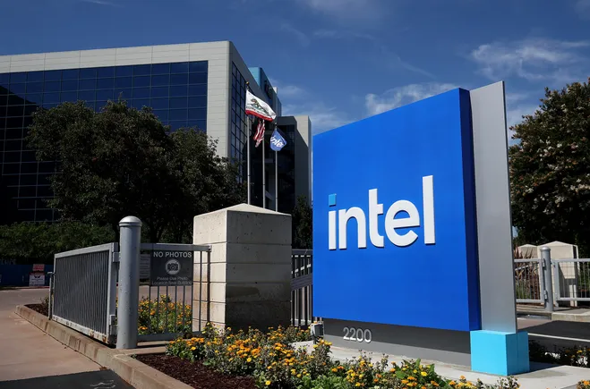 Intel CFO: Core business strategy remains ‘intact’ after CEO exit