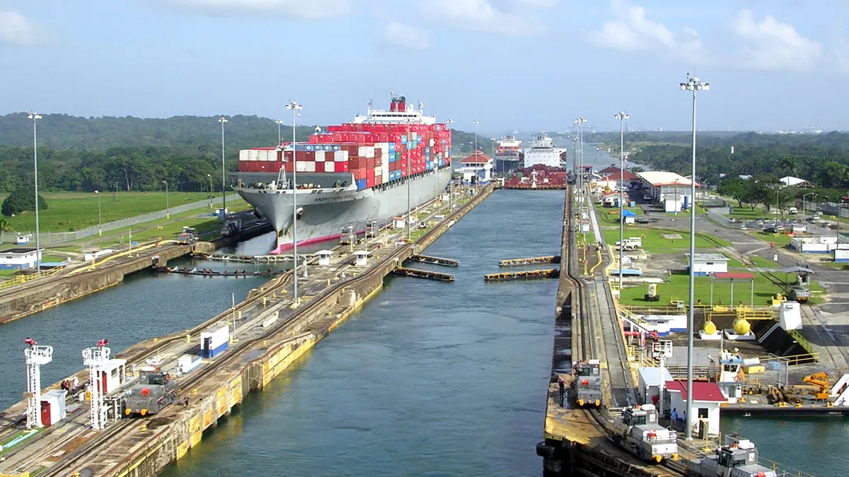 boat going through the panama canal