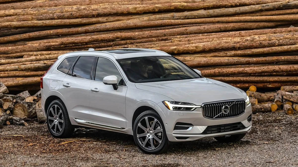 A 2018 Volvo XC60 SUV, in white.