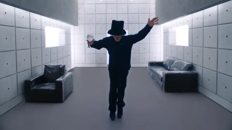 Campaign Trail: Beefeater revisits Jamiroquai video for zero-proof gin