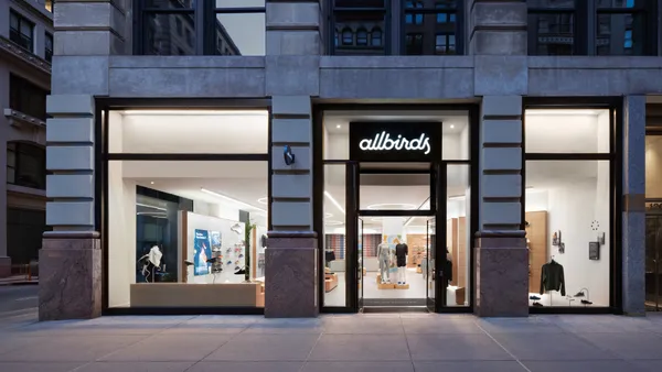 Allbirds opens store in Flatiron district of New York City.