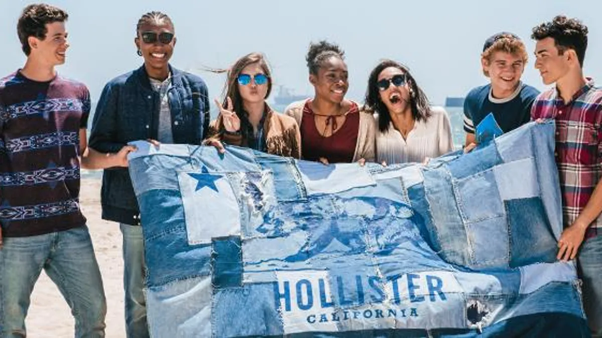 Hollister teens hotsell