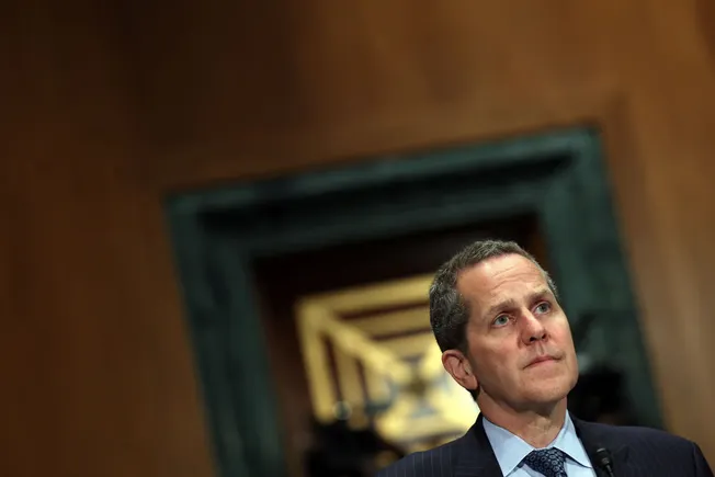 Barr: ‘Short-term sugar rush’ of deregulation bears risks