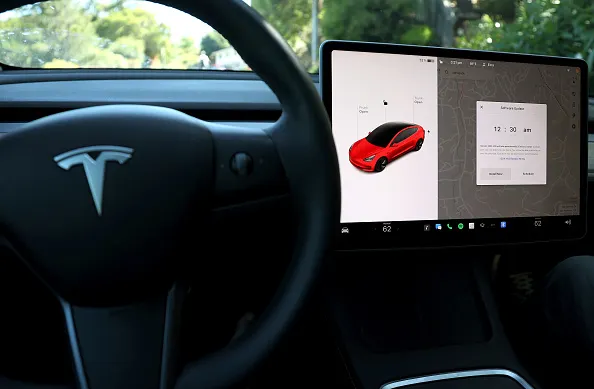 自動車メーカーが無線アップデート戦略を再考している理由
