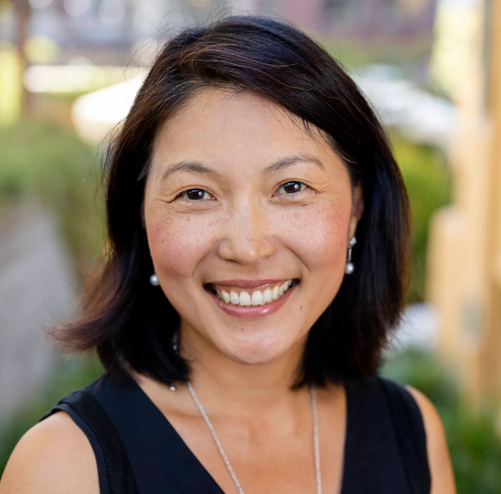 Headshot of Irene Liu, founder of Hypergrowth GC