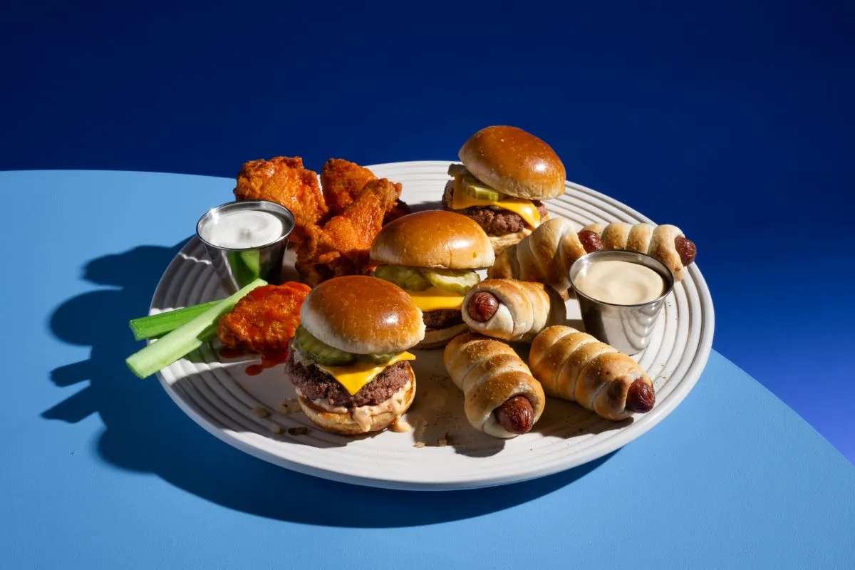 A photos of Dave & Buster's Game Day Grub platter