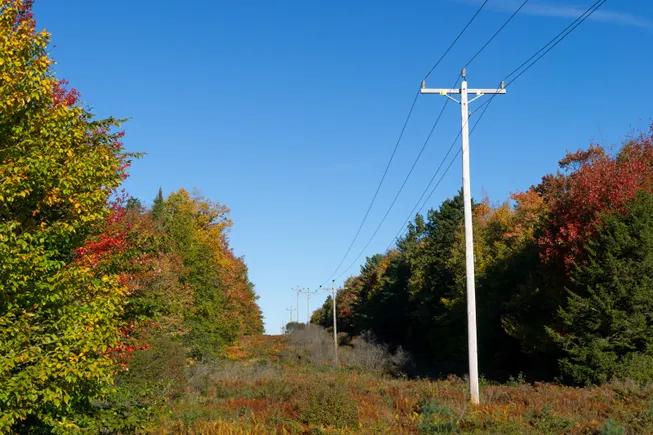 Eversource project ‘epitomizes’ flawed transmission reviews: New England states