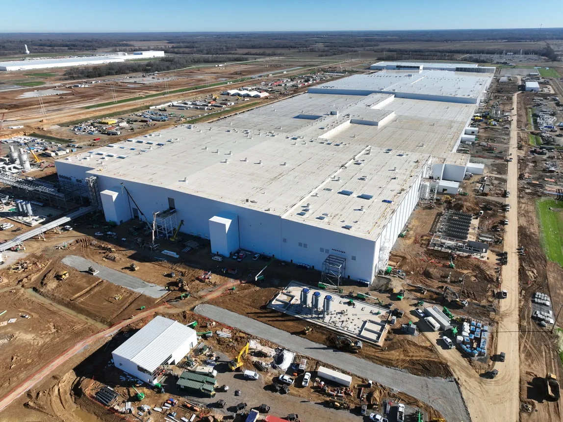 BlueOval SK battery plant construction site in Glendale, Kentucky.