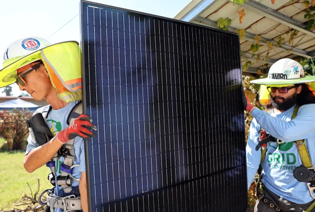 US solar installations hit record in Q3, but slowdown expected starting ...