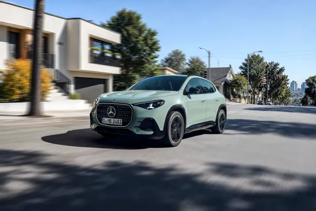 Mercedes-Benz unifies gas and EV in new GLA lineup