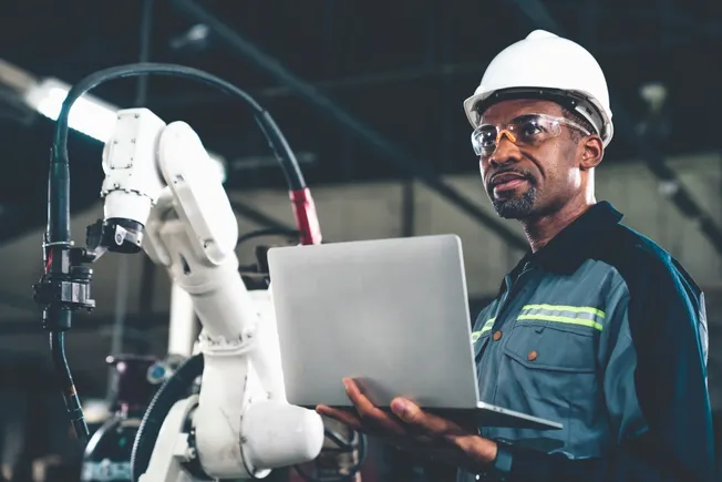 Manufacturers Face AI Scaling Challenges Beyond Adoption