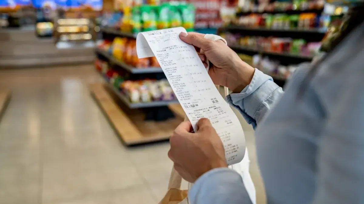 Watch Winning in a Confusing Economy: Getting Faster, Better Retail Insights with Consumer Transaction Data