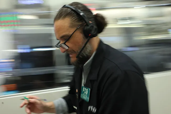 ‘Job hugging’ isn’t great for work outcomes, MetLife says