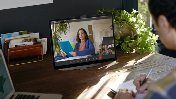 Facebook Portal+