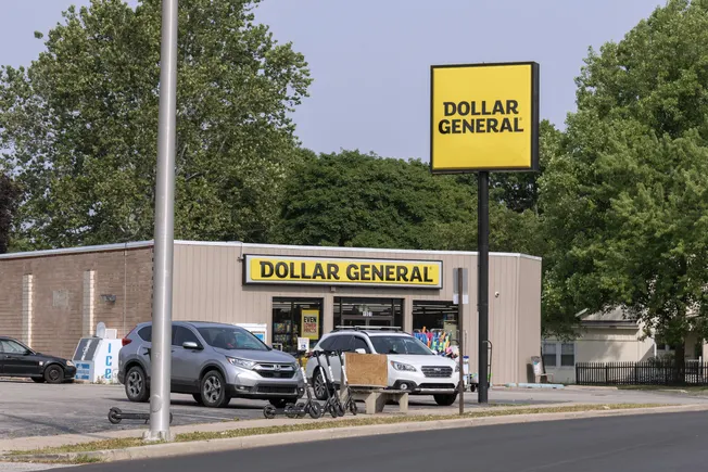 Dollar General bets on beauty with savings event