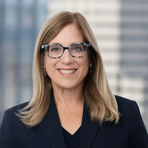 A headshot of Tracey Diamond