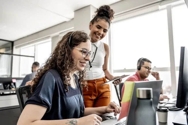 Despite the hype, AI is not replacing the customer service workforce