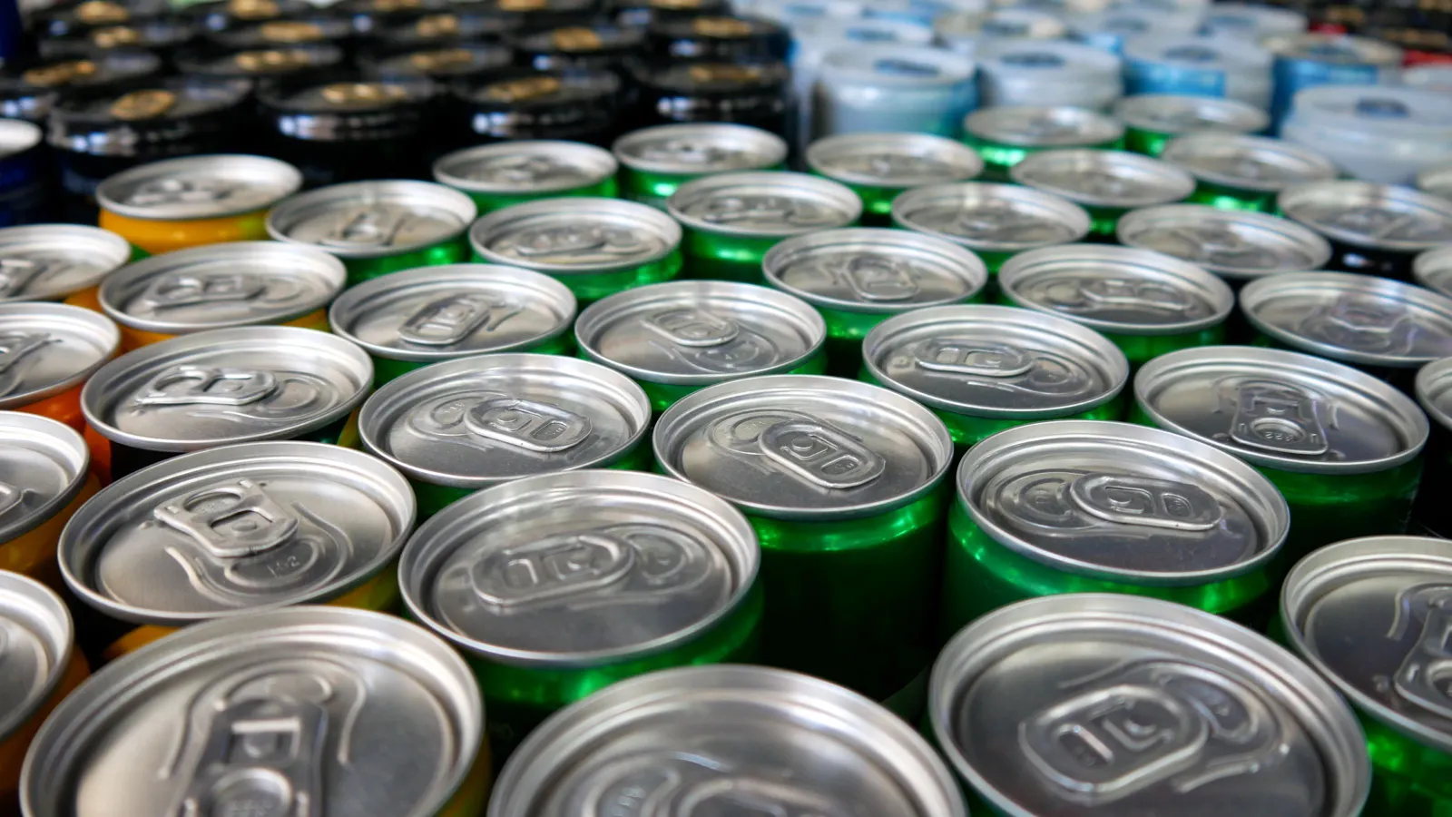 Ardagh considers sale of metal beverage can business