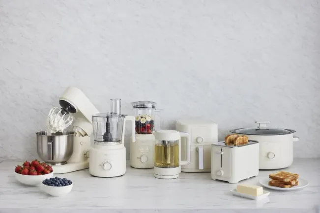 Kohl’s expands home assortment with Martha Stewart, Bobby Flay