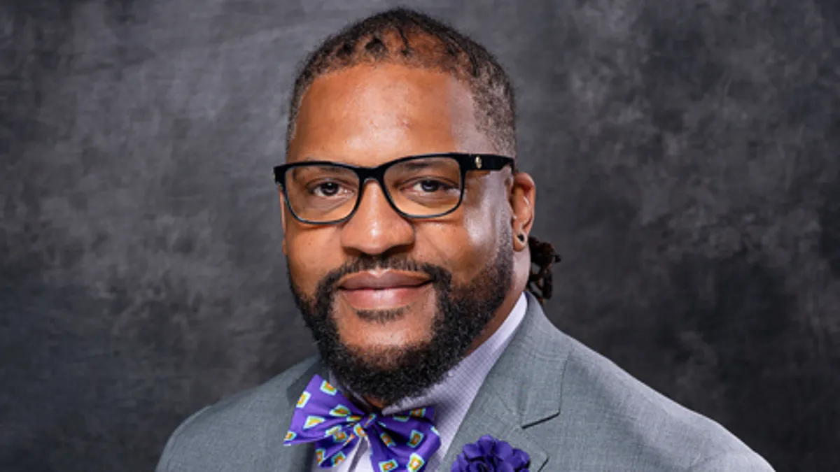 This is a headshot of Justin Jennings, superintendent of Youngstown City School District in Ohio.