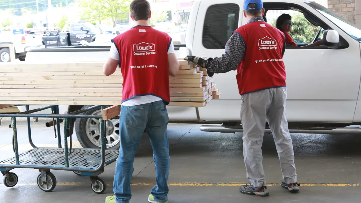 Storefront of lowe's