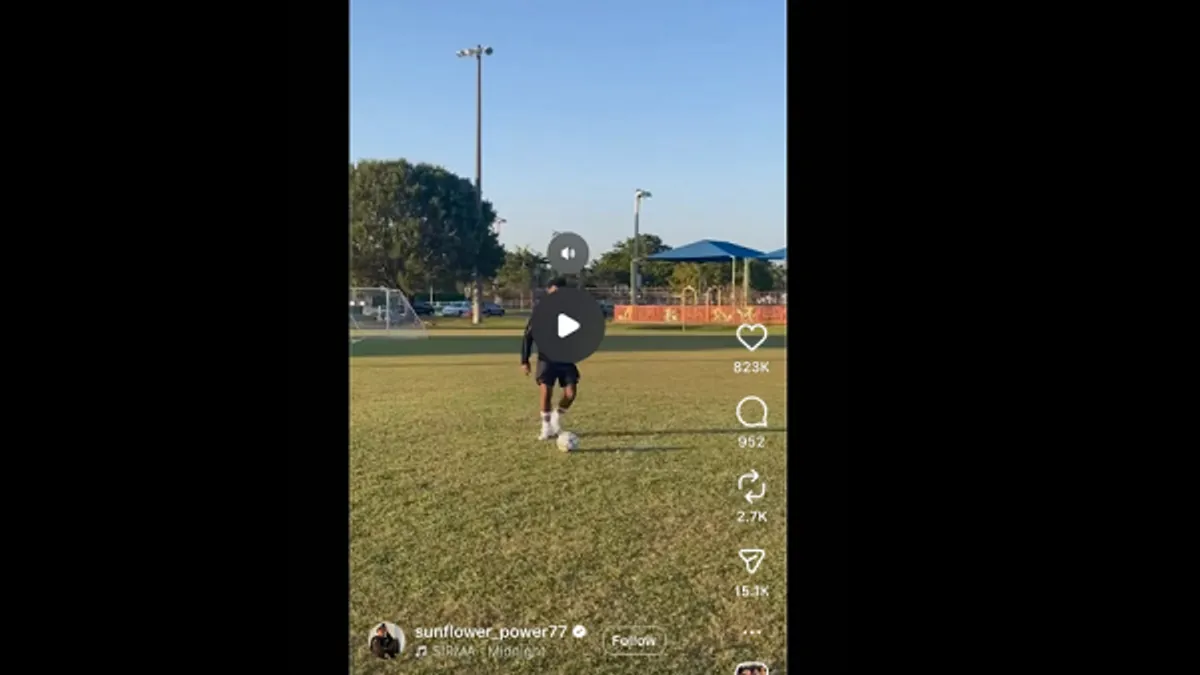 Instagram tap to pause