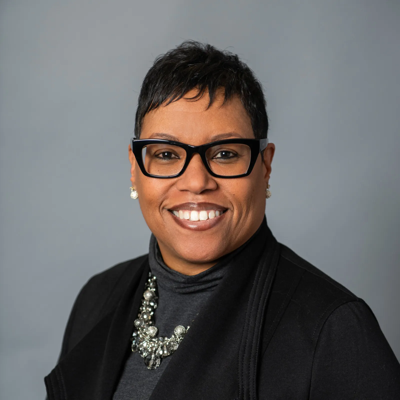 Headshot of DeAnna Thomas.