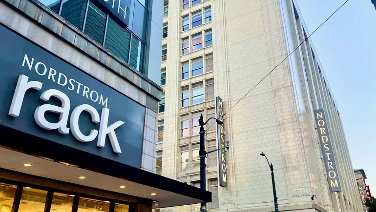 Off-price domination continues as department stores yield more share