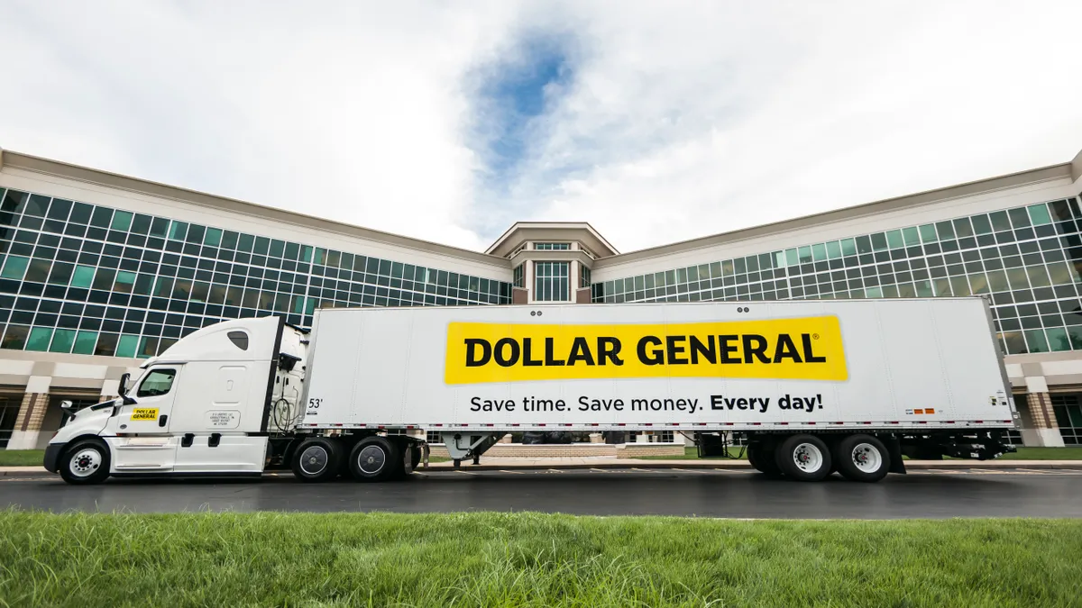 Dollar General truck from private fleet