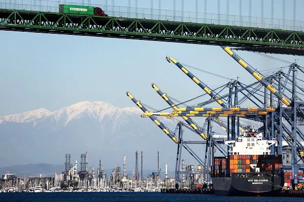 Port of Los Angeles sees April volume jump despite Iran war shadow