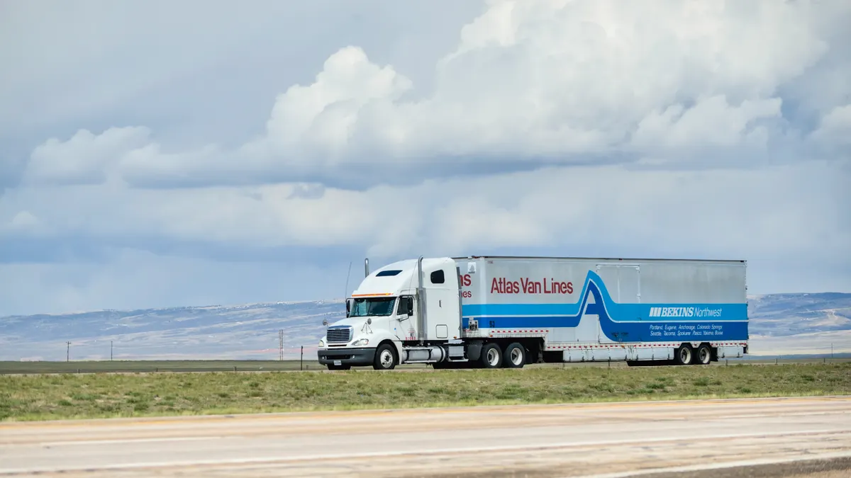 Atlas Van Lines truck