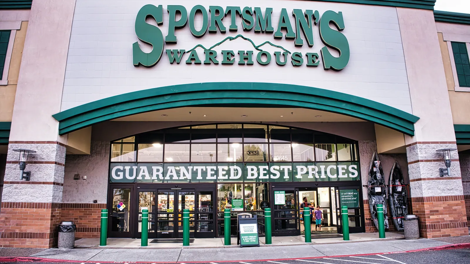 Sportsman’s Warehouse says SKU cuts,