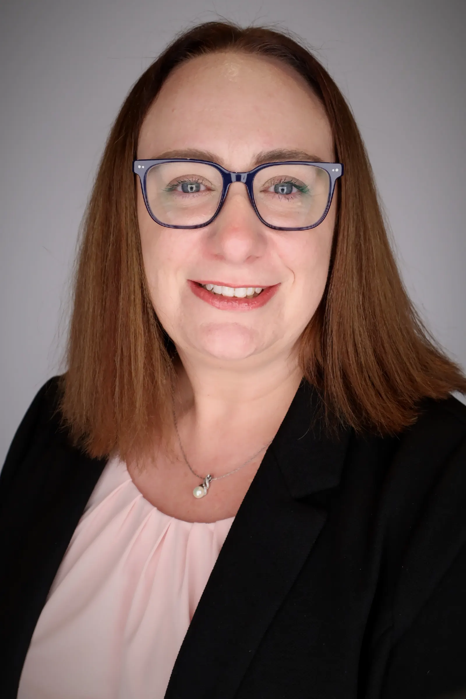 headshot of Jessica Williams, a senior operations manager on Hearst’s legal team