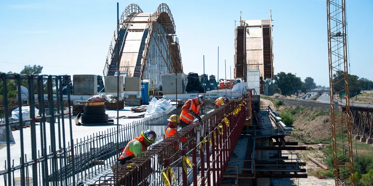 Tutor Perini posts $21.6B backlog, buoyed by infrastructure spending