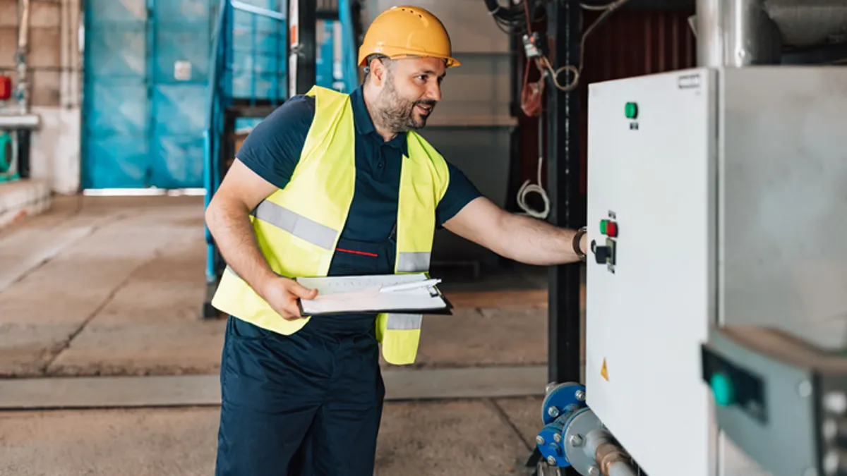 hotels, peak load events, utility incentives, facilities management