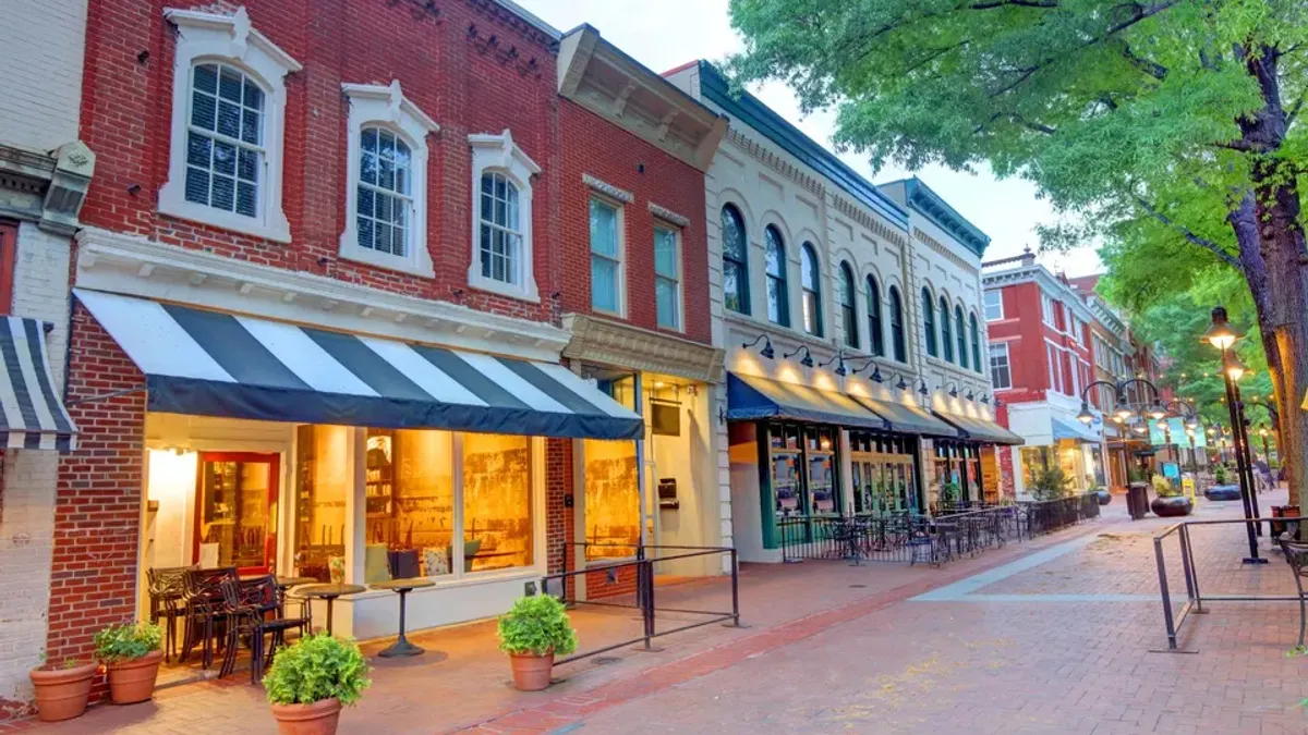 Watch Bridging the Execution Gap from HQ to Store Floor