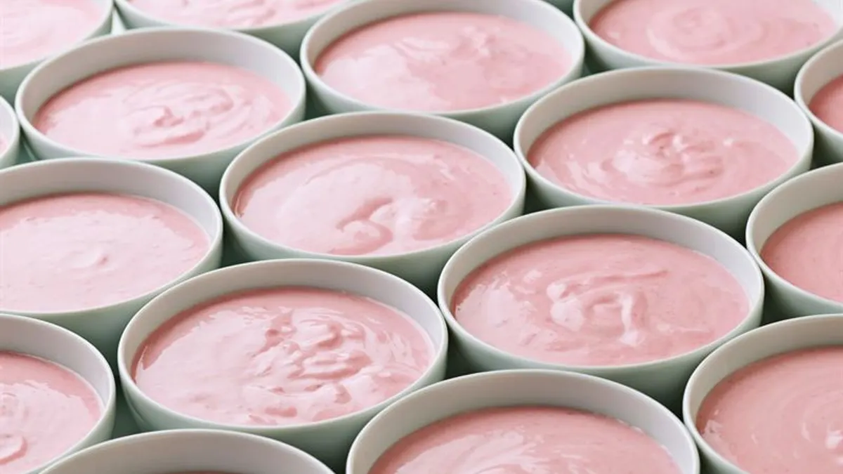 Yogurt with a naturally produced red dye