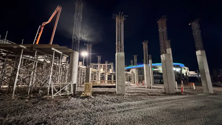 Flintco-Mortenson JV begins concrete deck at $900M Oklahoma City NBA arena