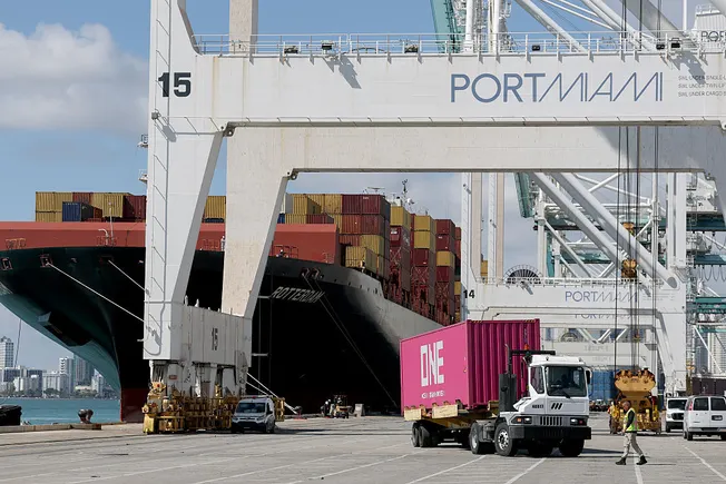 Ocean freight contracts: How data steers one shipper’s approach