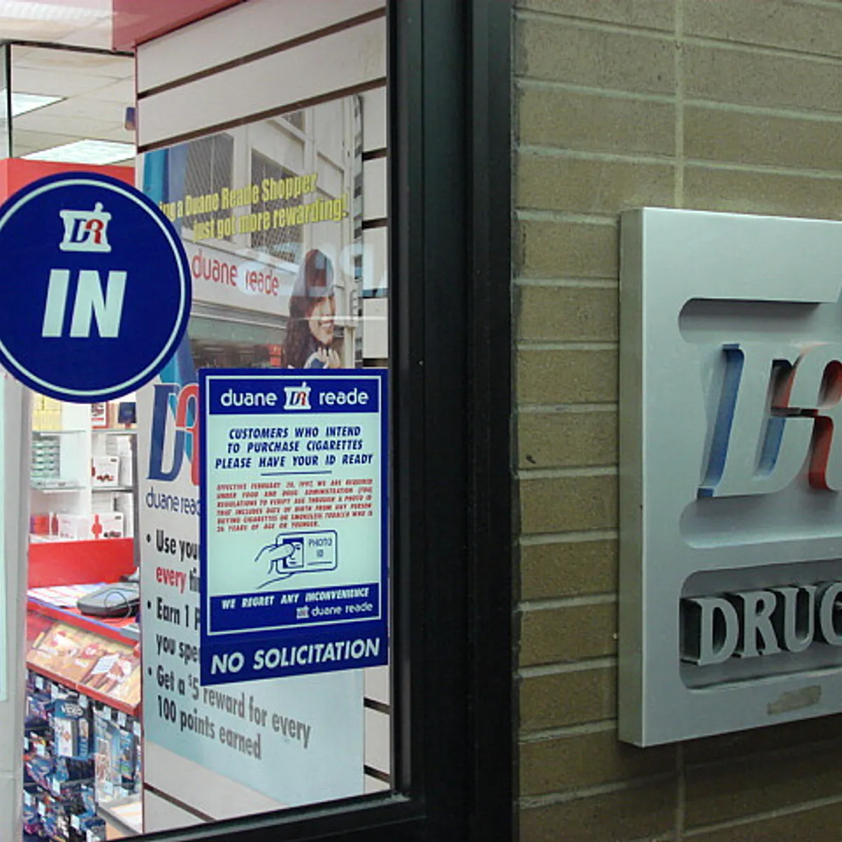 Walgreens adds its name to Duane Reade storefronts