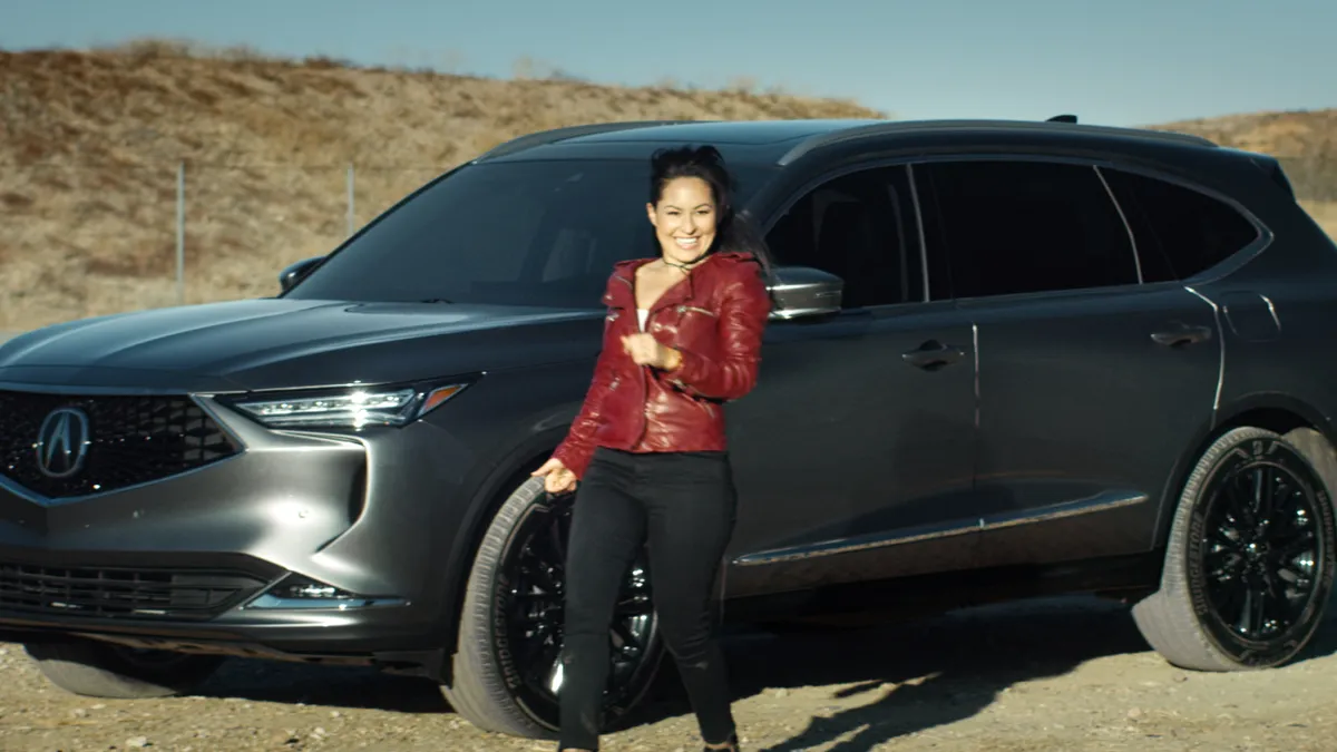 Acura targets Hispanic moms as car sales try for rebound