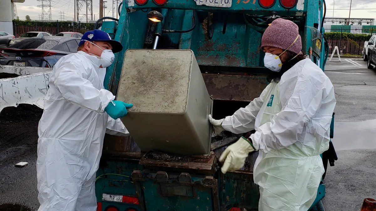 LA Sanitation and Environment collection workers in spring 2020