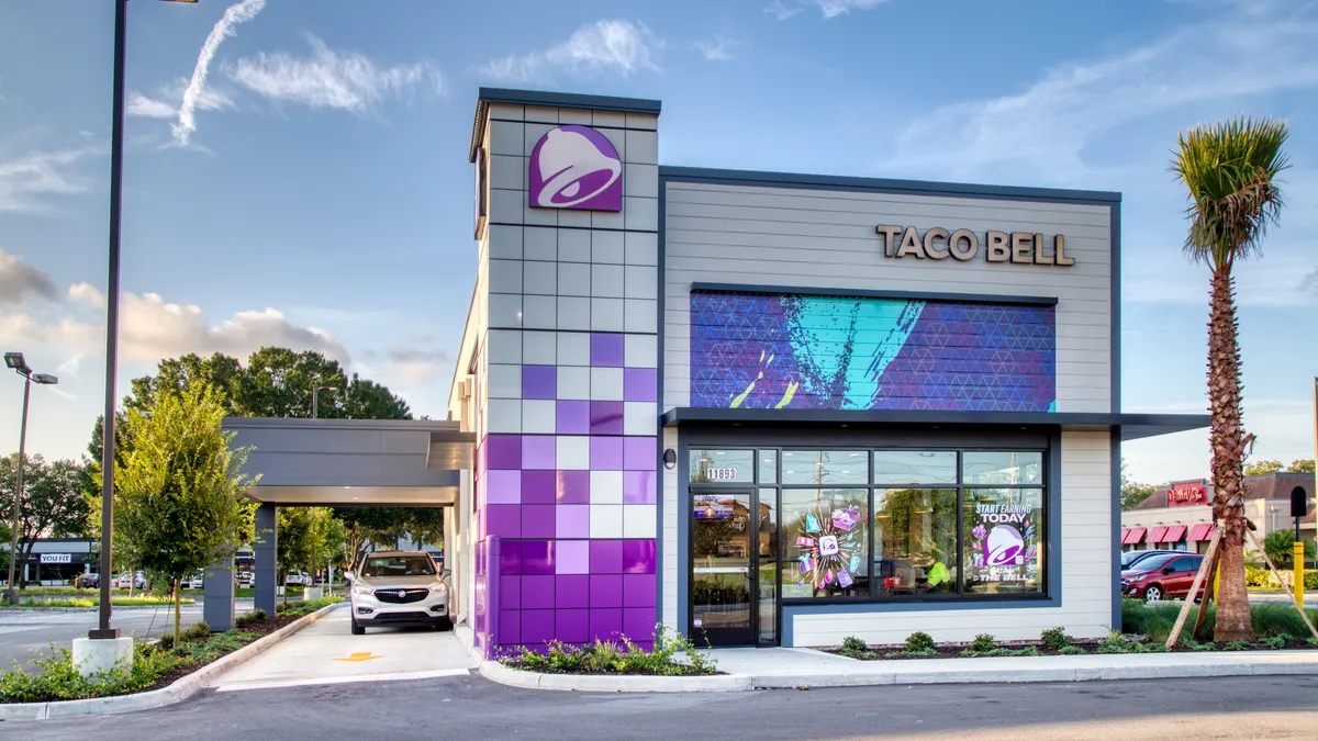 Taco Bell exterior