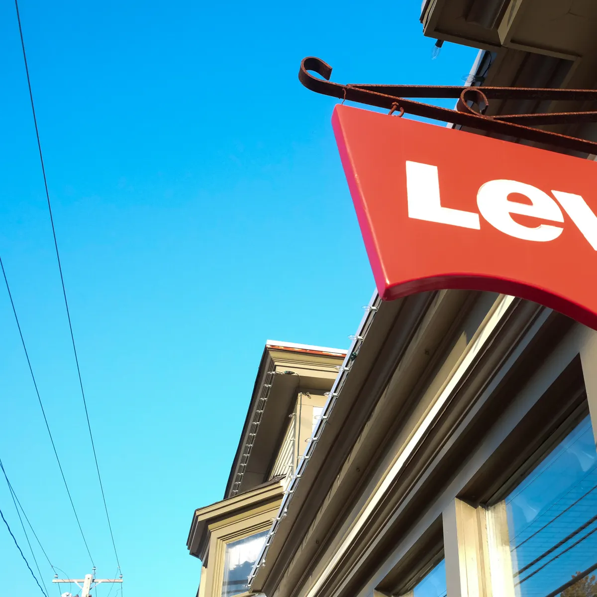 Levi's expands Red Tab sales to 500 Target stores | Retail Dive